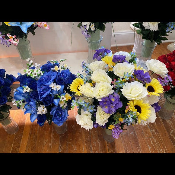 Cemetery Silk Cones - Picture 7 of 8